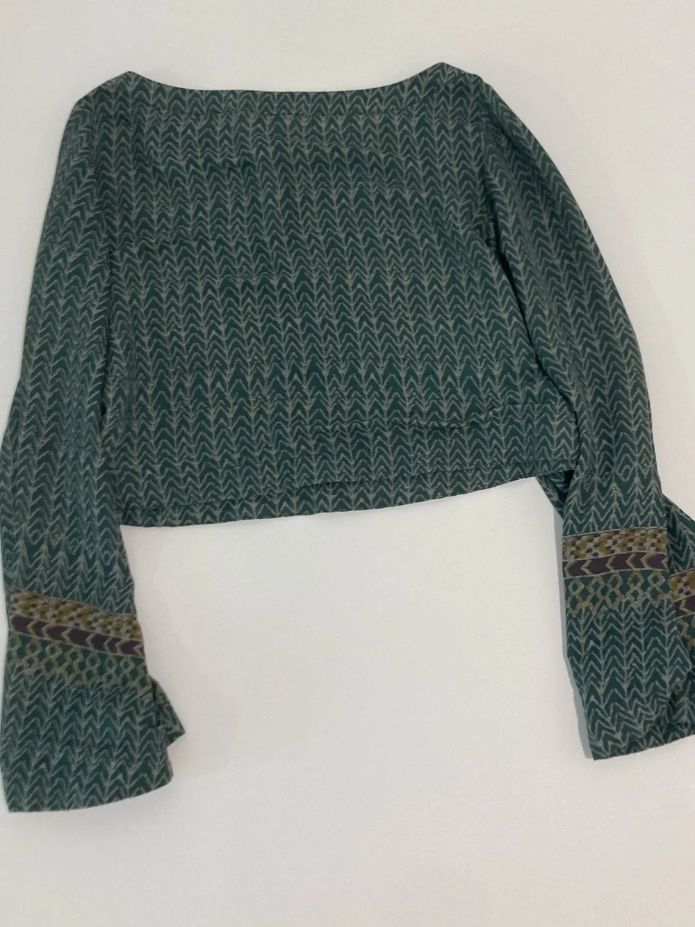 Free People Jade Green Stars Aligned Patterned Bell Sleeve Crop Blouse Top - Picture 11 of 14